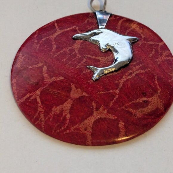 CREATURE COUTURE 925 Sterling Silver Dolphin Pendant with Enhanced Coral - Picture 2 of 4